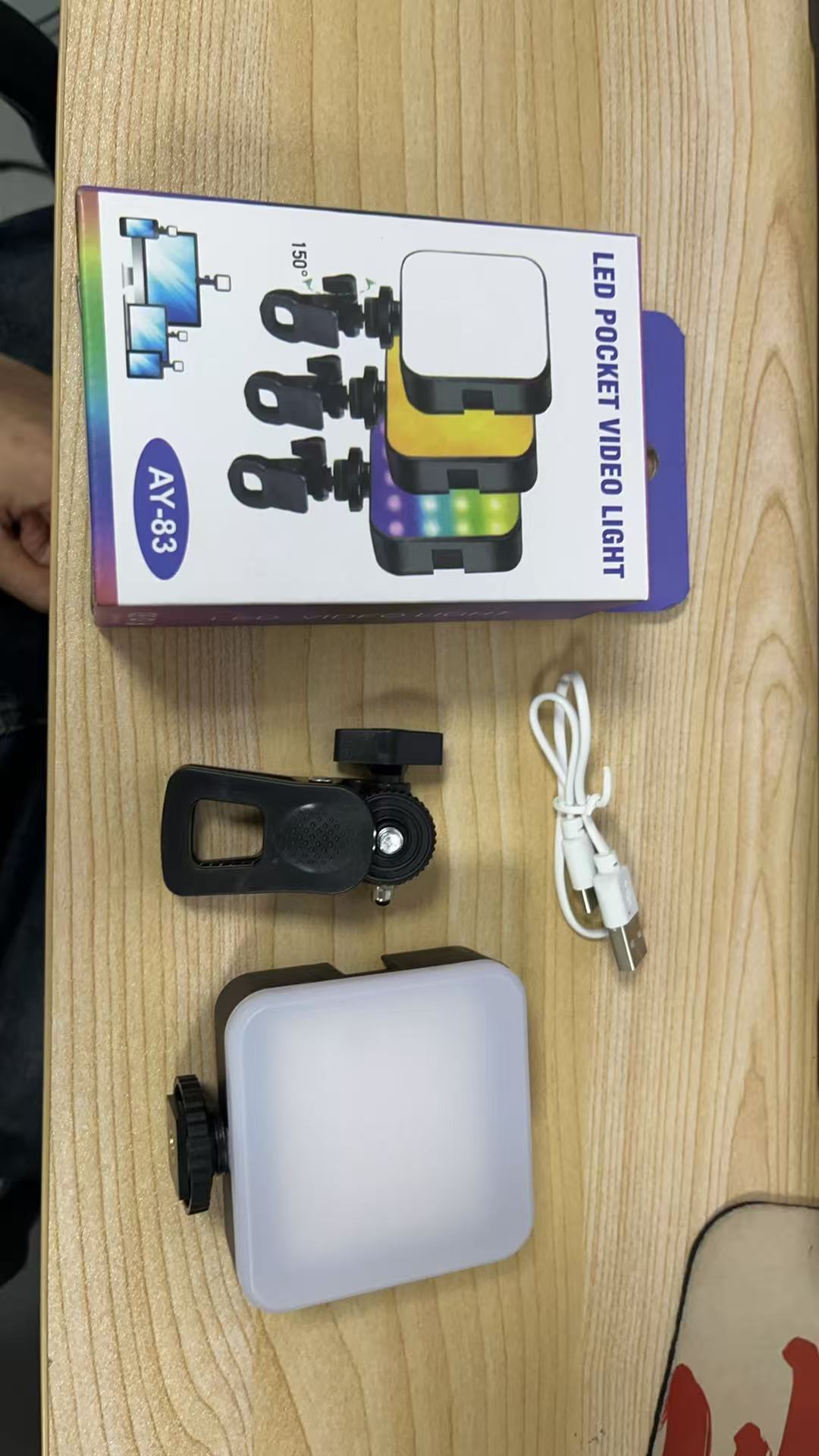 RGB Pocket Light Outdoor Photo - đánh giá và giá Photography Lightning